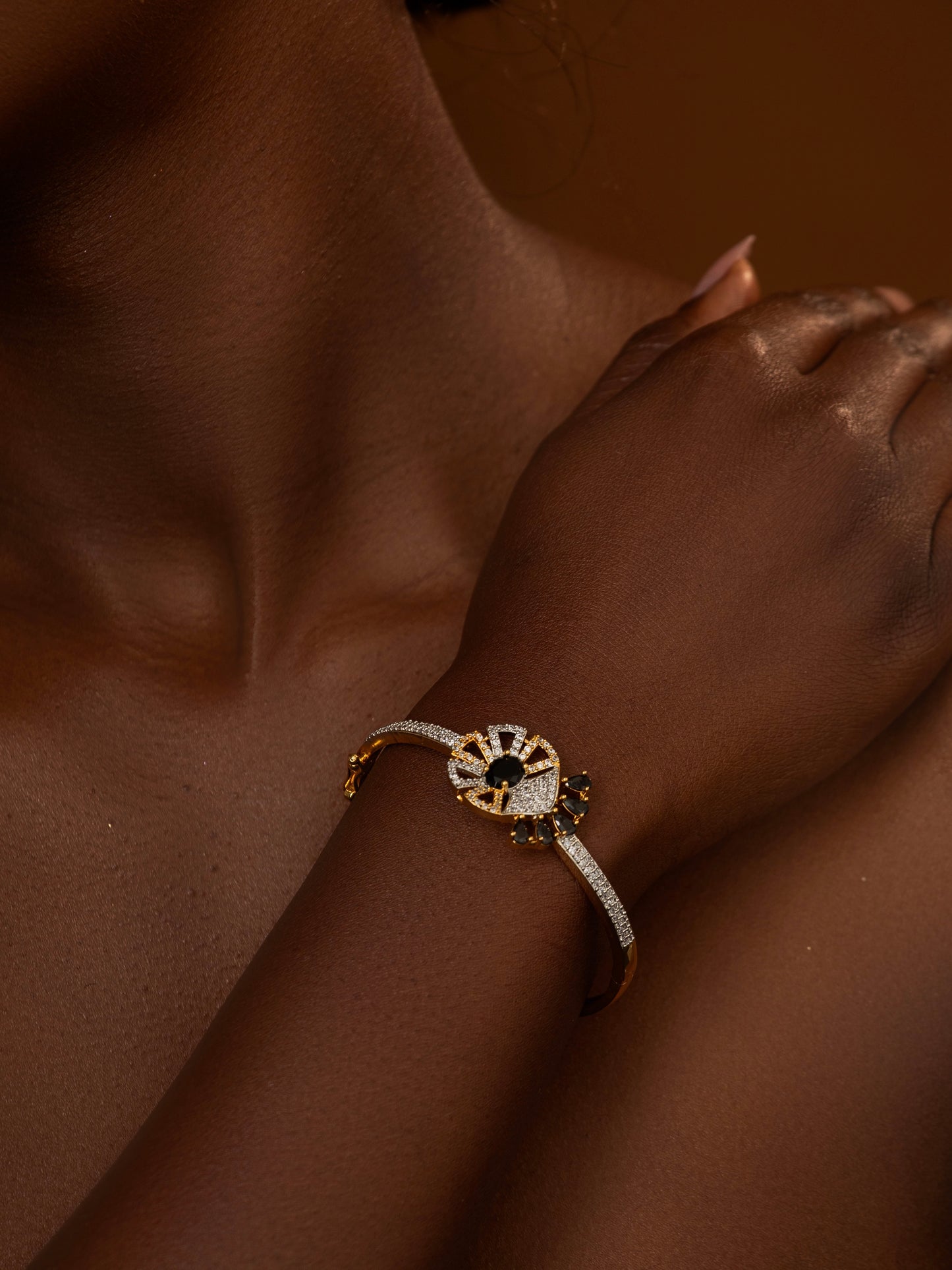 KIYANA Dainty Cz Bracelet