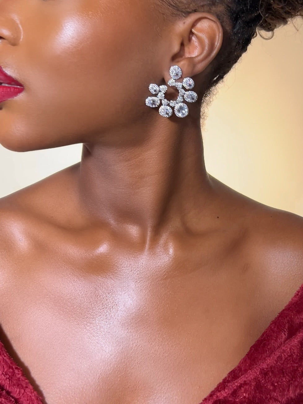 Luxia Large stud earrings .