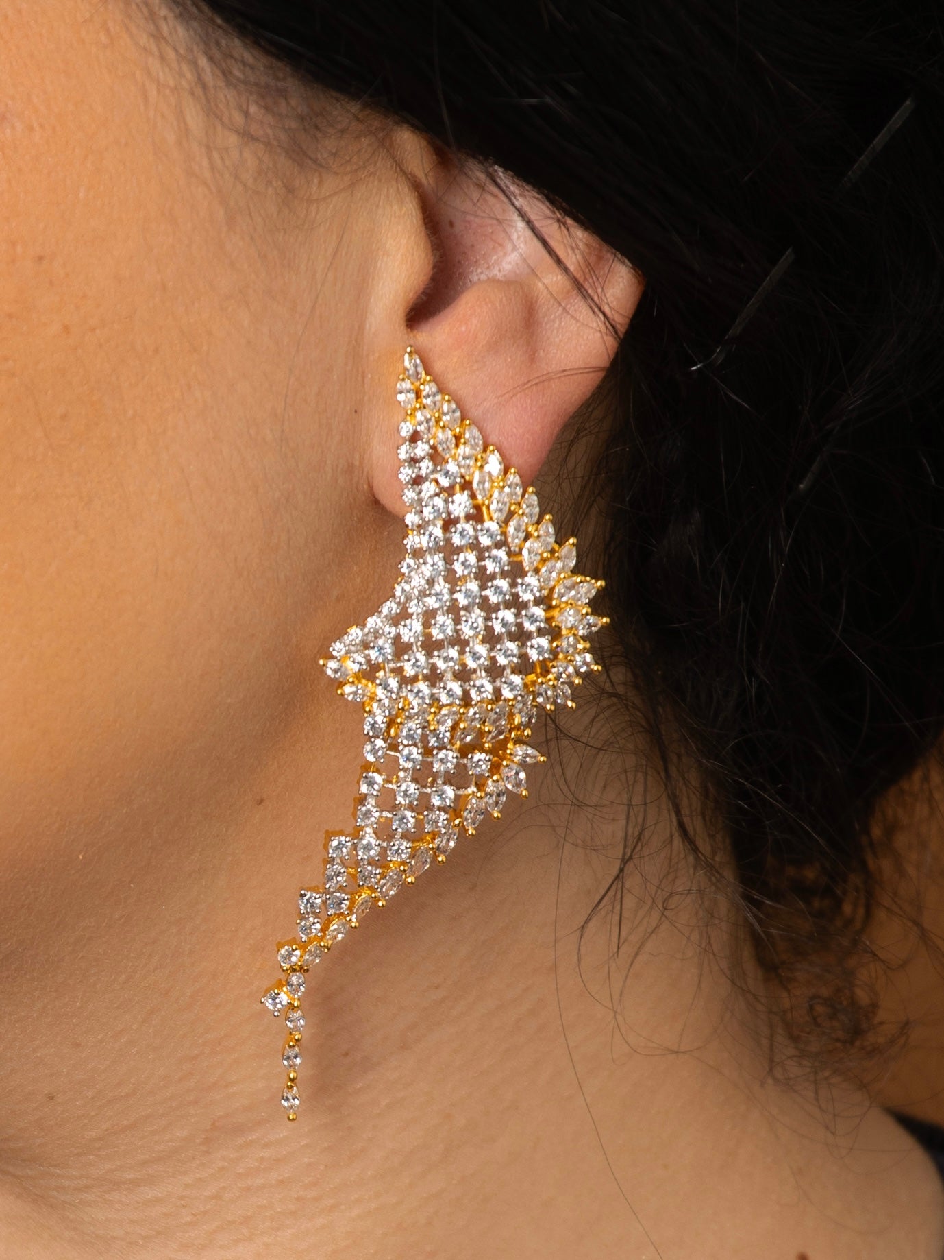 AVYAN LARGE CZ STUD EARRINGS