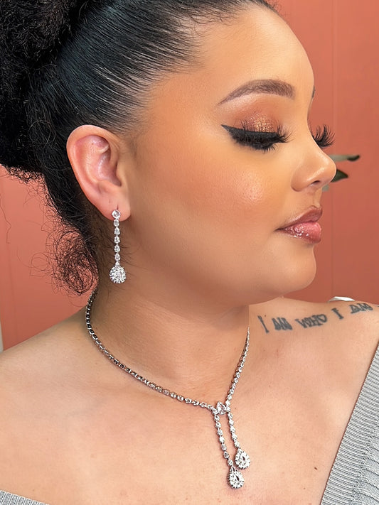 The Amika two  pcs Necklace and earring Jewelry set