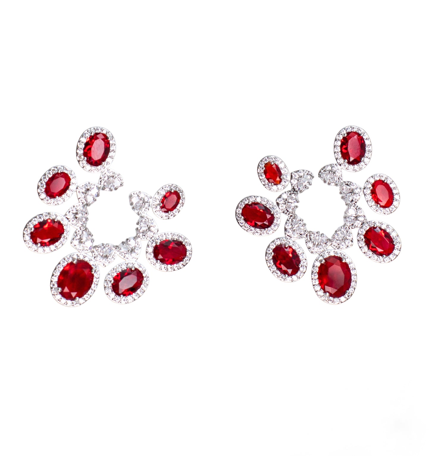 Luxia Large stud earrings .