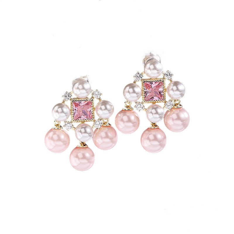 Pena Stud Earrings