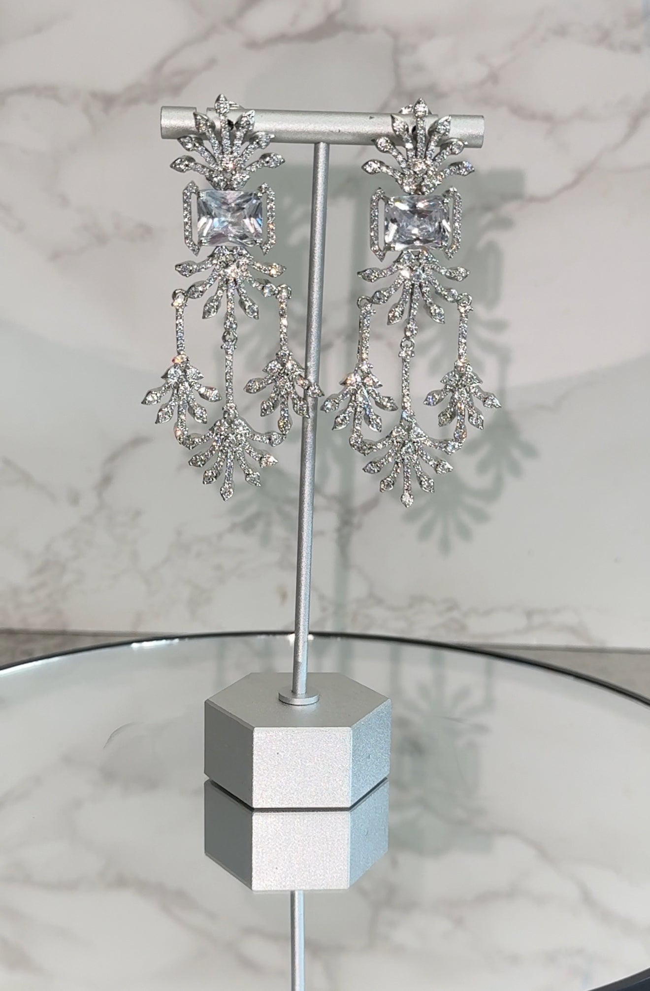 The Elena Indian two pcs earrings and necklace set