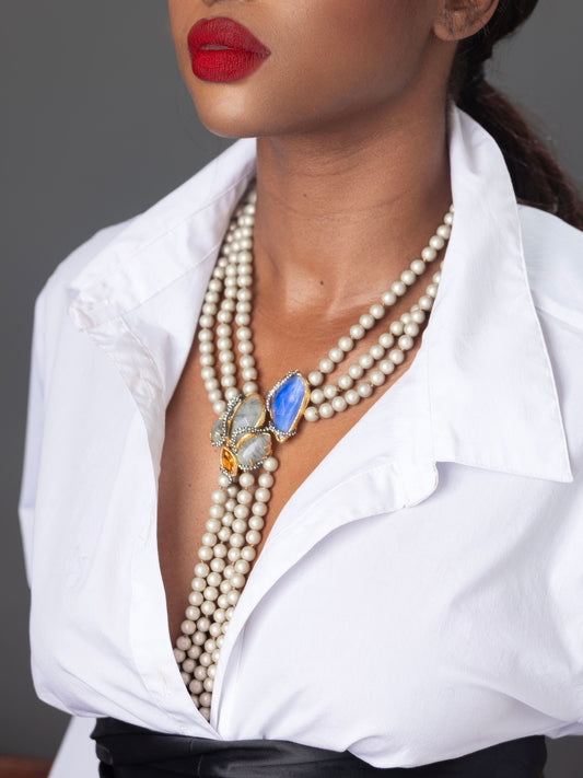 The MARILYN Multi Layer Pearls Necklace