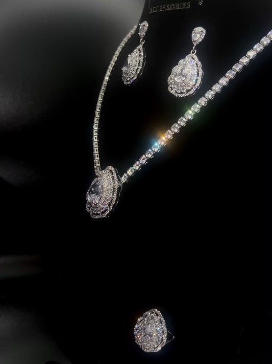 The Kavita 3 pcs set